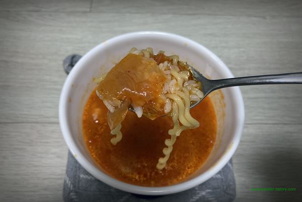 오뚜기 라면비책 김치찌개면 라면 2022년 6월 밥 말아 먹기