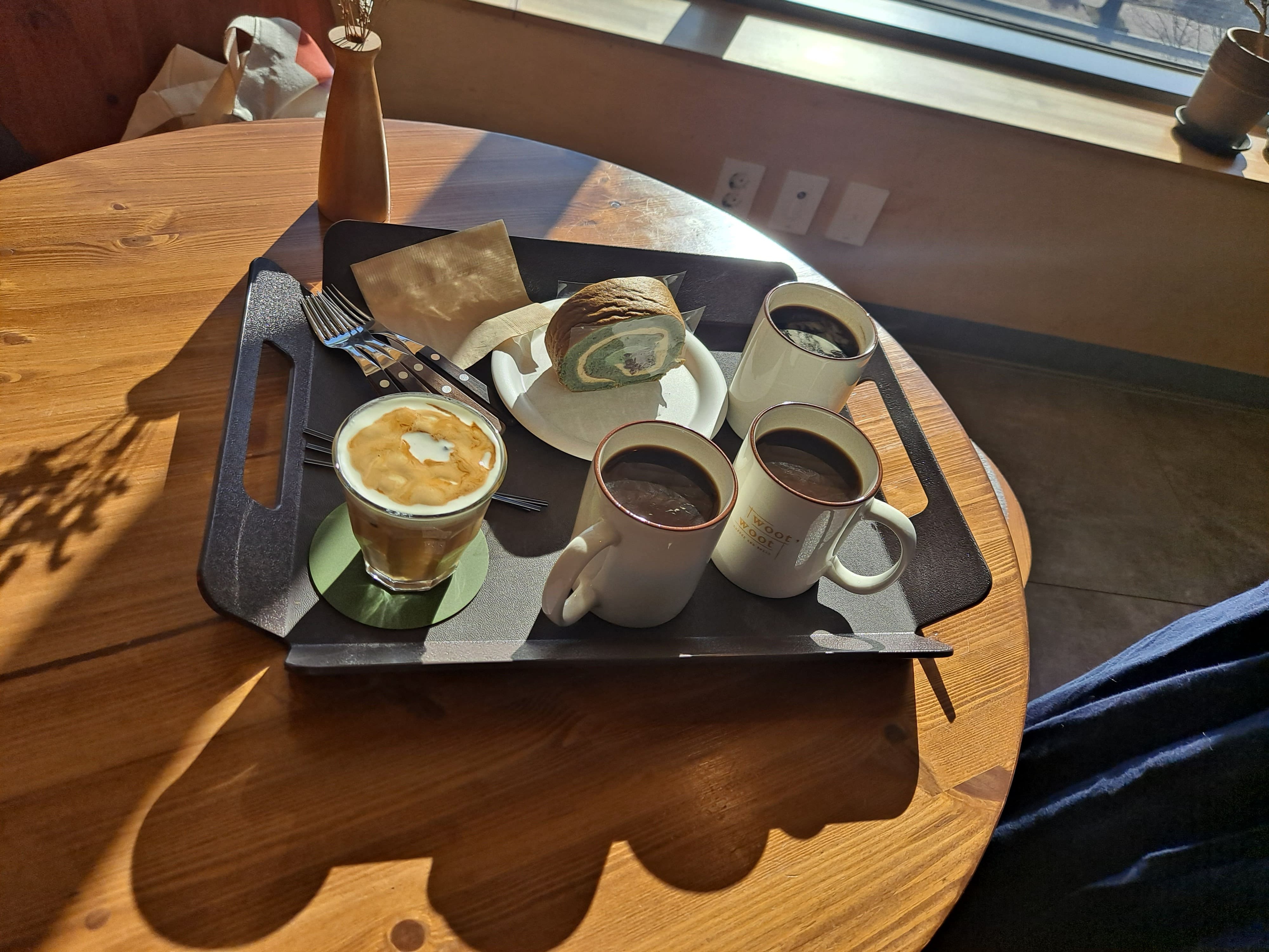 카페 우투우투에서 주문한 메뉴입니다.