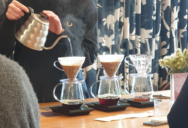 멜버른 3대 커피: Market Lane_브루잉