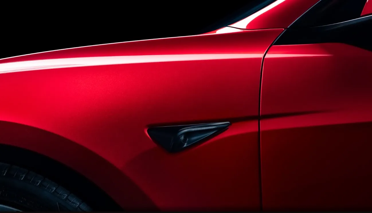 테슬라 옆 모습