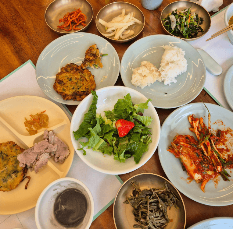 남원 그림정 기본 반찬 구성 아이와 함께 먹기 좋은 깔끔한 한식