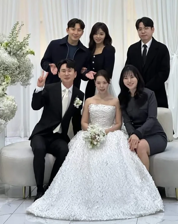 나는 솔로 28기 영자 영철 결혼식 장면