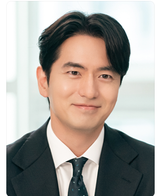 이진욱