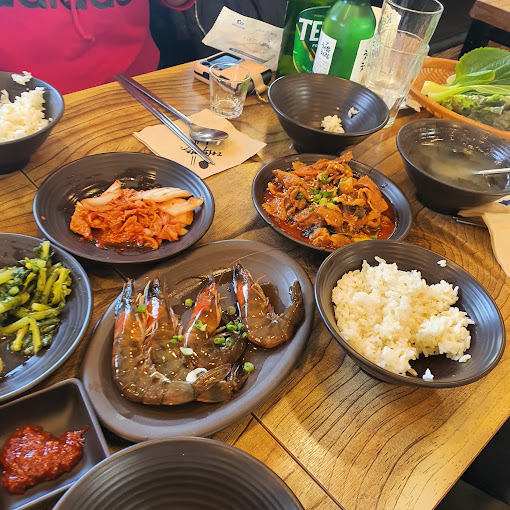 대부도 칼국수 명가 '대부객주'