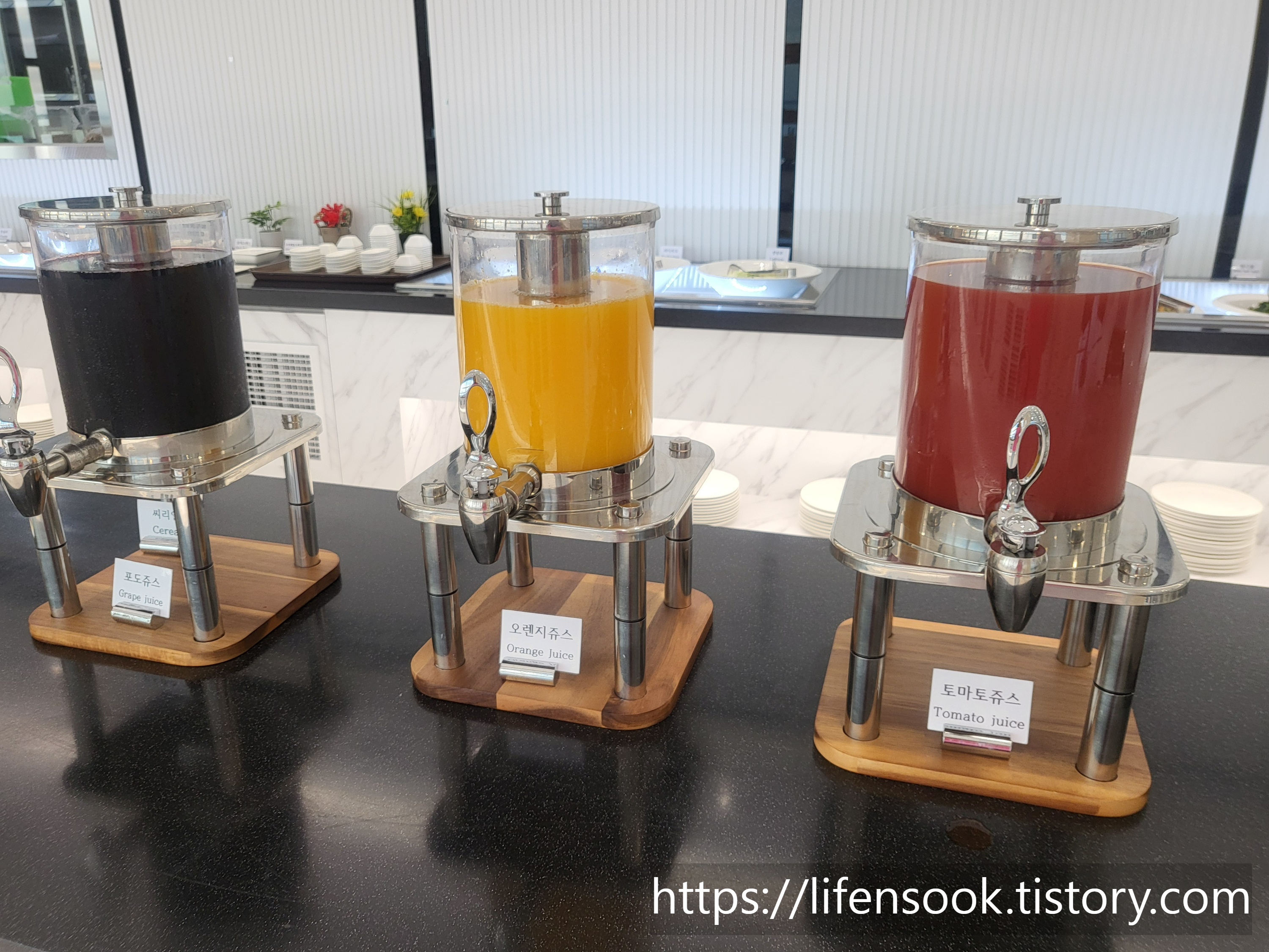 웨이브엠 호텔 웨스트 디너 뷔페 음식 15