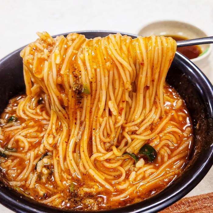 이만기 동네한바퀴 무주 반딧불시장 어죽 맛집 어탕 국수 수제비 도리뱅뱅이 소개