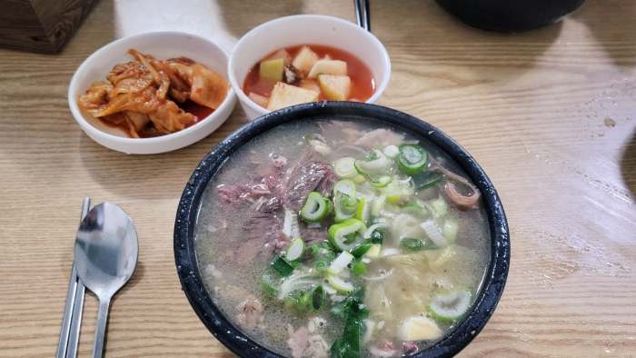 생방송오늘저녁 인천 해장 국밥 60년 노포 새벽 5시부터 10시반까지 해장국 11시부터 오후 3시까지 설렁탕 맛집 추천