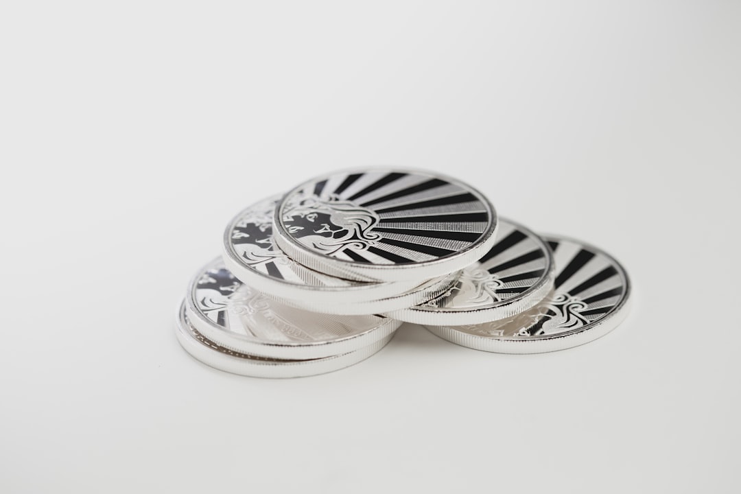 Silver sitter