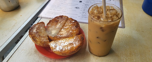 크리스피번과 똥윤영