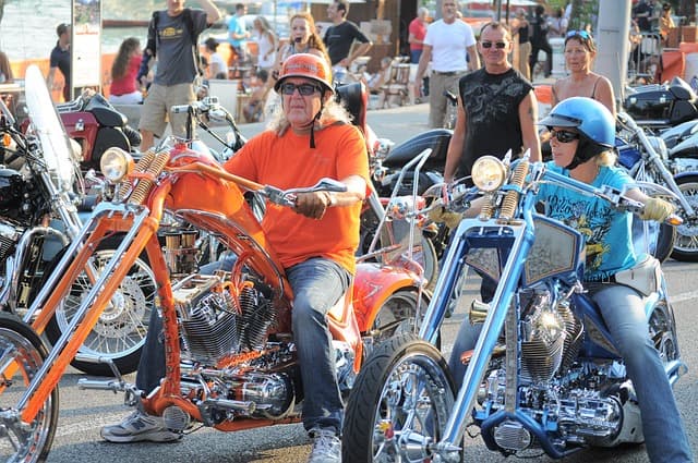 장거리 여행의 동반자, 투어링 바이크의 진화