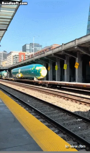 img.webp?credential=yqXZFxpELC7KVnFOS48ylbz2pIh7yKj8&expires=1767193199&allow_ip=&allow_referer=&signature=xIhufE8x%2BE7bH%2BR%2FgVYnSvoCpcI%3D