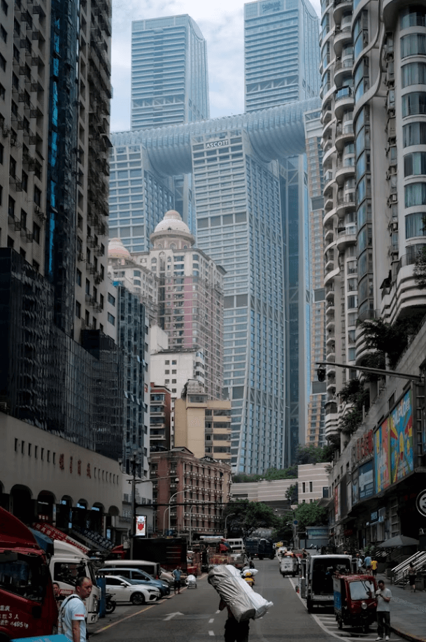 중학개미 귀환: 텐센트/알리바바 AI 기술주 전망.