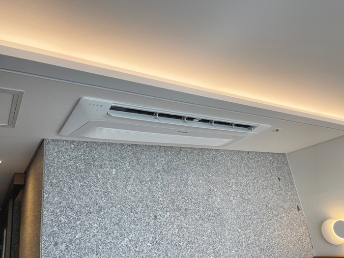 천장에어컨