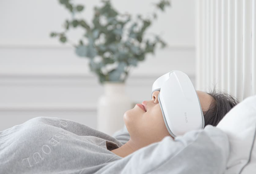 6,000개의 후기가 증명하는 인기템 듀플렉스 세라아이 무선 온열 눈마사지기