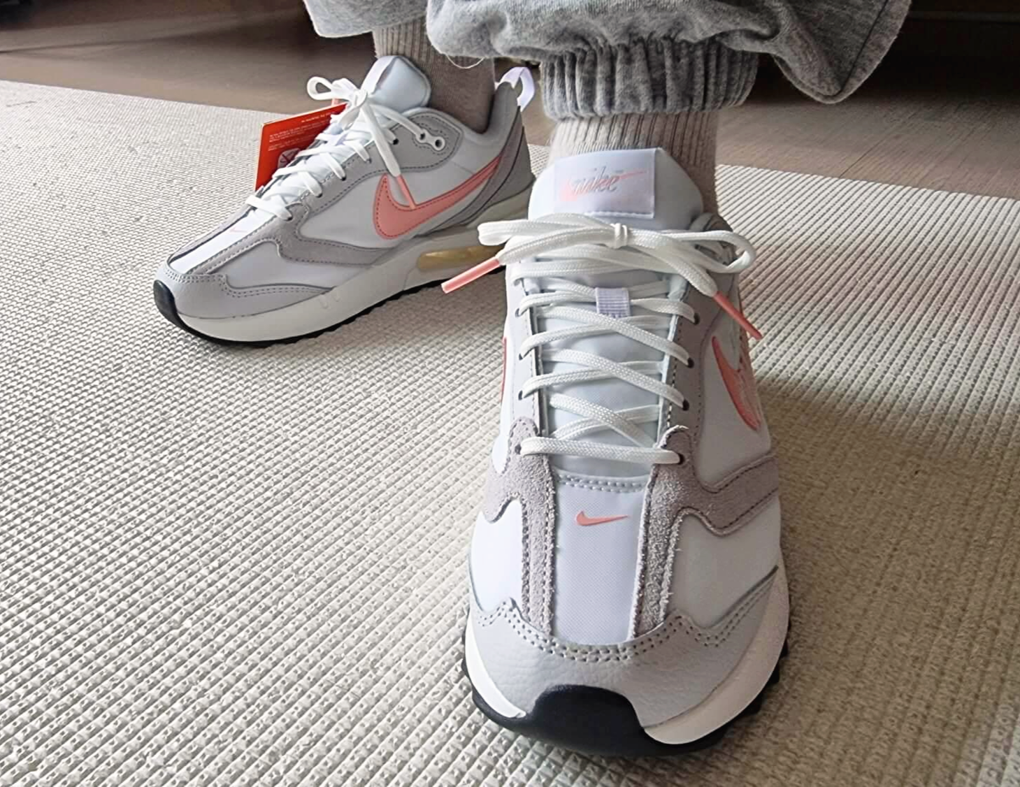 NIKE AIR MAX DAWN
