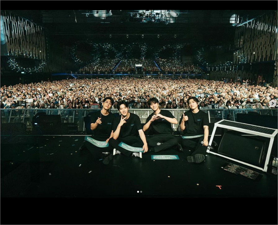 데이식스 고척돔 콘서트 ‘The Present’