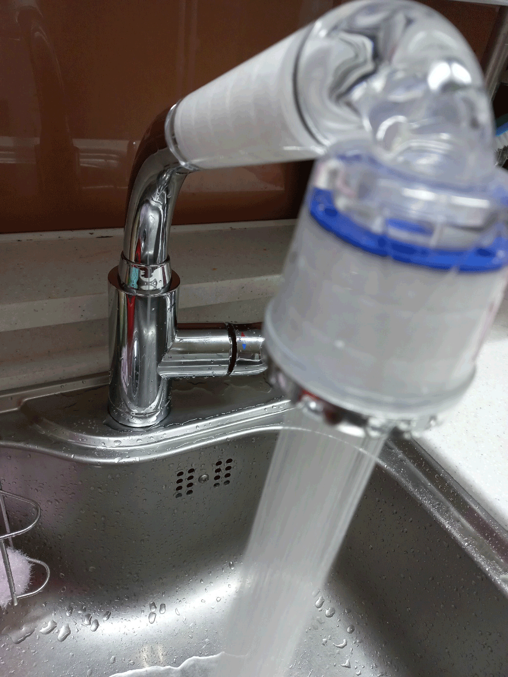 설치완료된주방수전