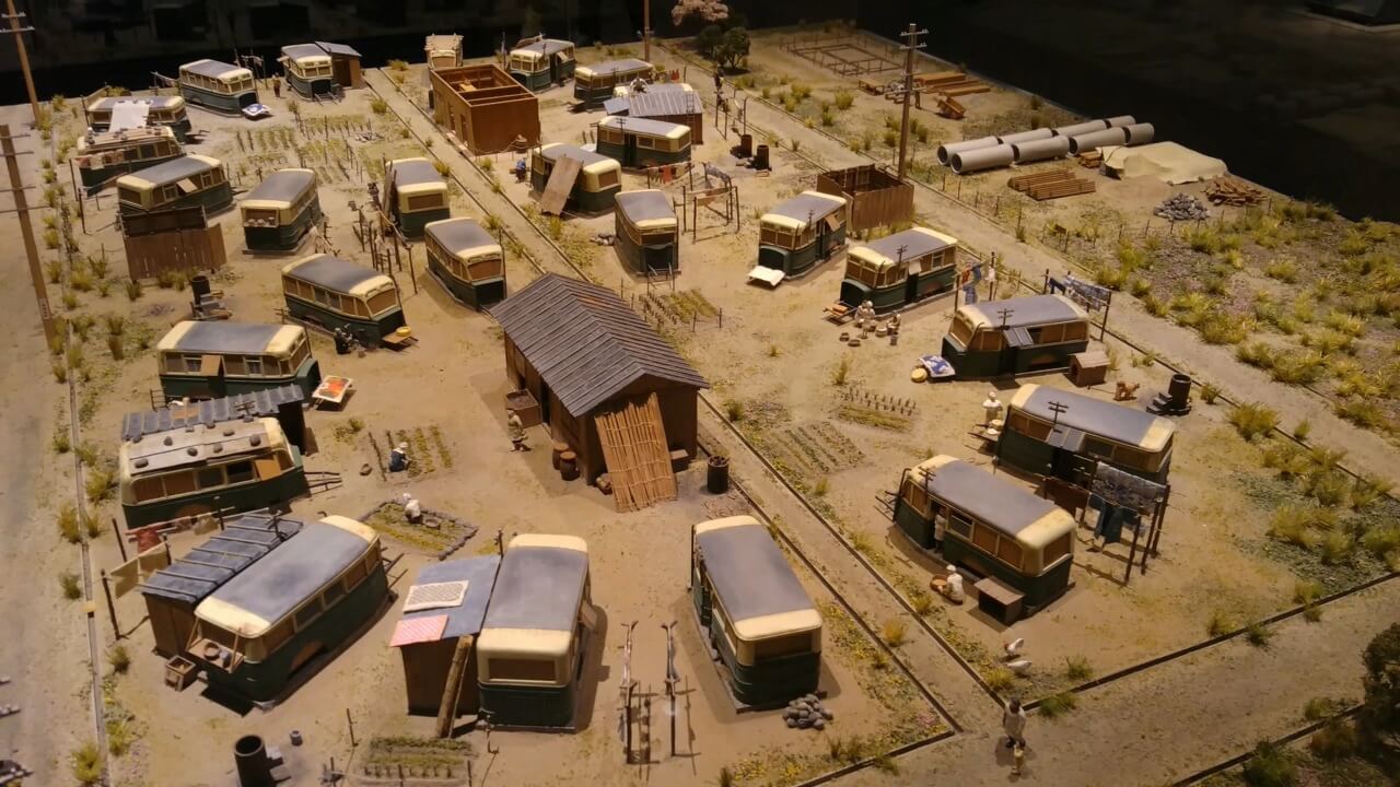 전후 복구과정에서 시로기타 공원에 1951년까지 존속해 있던 버스주택을 재현한 디오라마