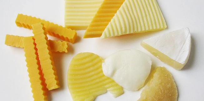 건강식품이라 착각하기 쉬운 음식 부작용 - 코코넛오일, 과일주스, 스포츠음료, 단백질쉐이크, 저지방샐러드드레싱, 가공치즈, 마가린, 저지방우유, 말린과일, 상황버섯, 등푸른생선, 감자