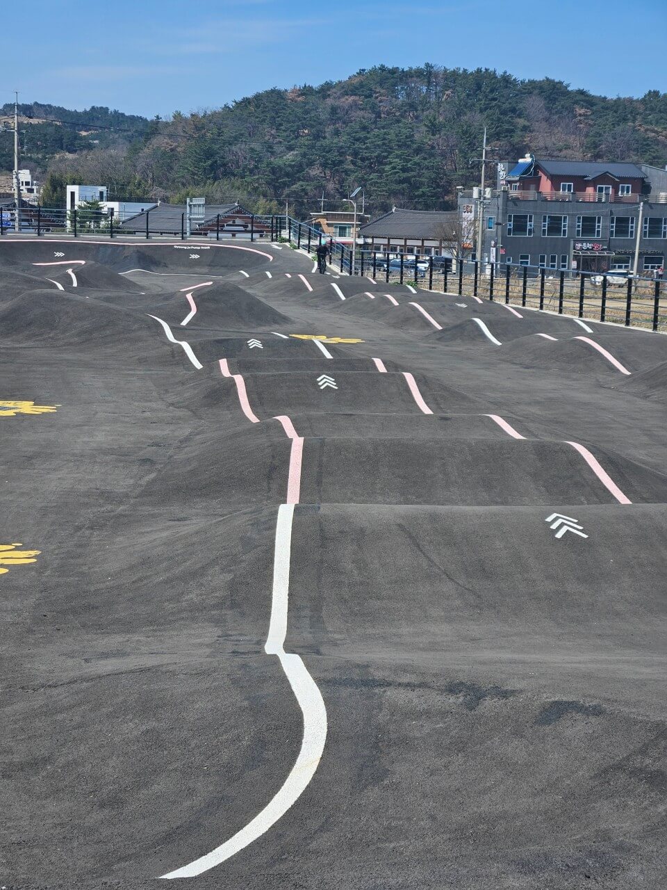 생방송투데이 3785회 '보고, 먹고, 즐기고! 3GO 여행' 경북 경주편, 경주대릉원, 동궁과 월지, 골굴사, 경주 얼굴빵 황리단길 맛집, 경주시 자전거공원, 서악마을