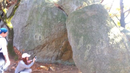 청계산-돌문바위