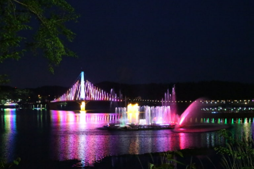 군산 은파호수공원 야경 음악분수 사진