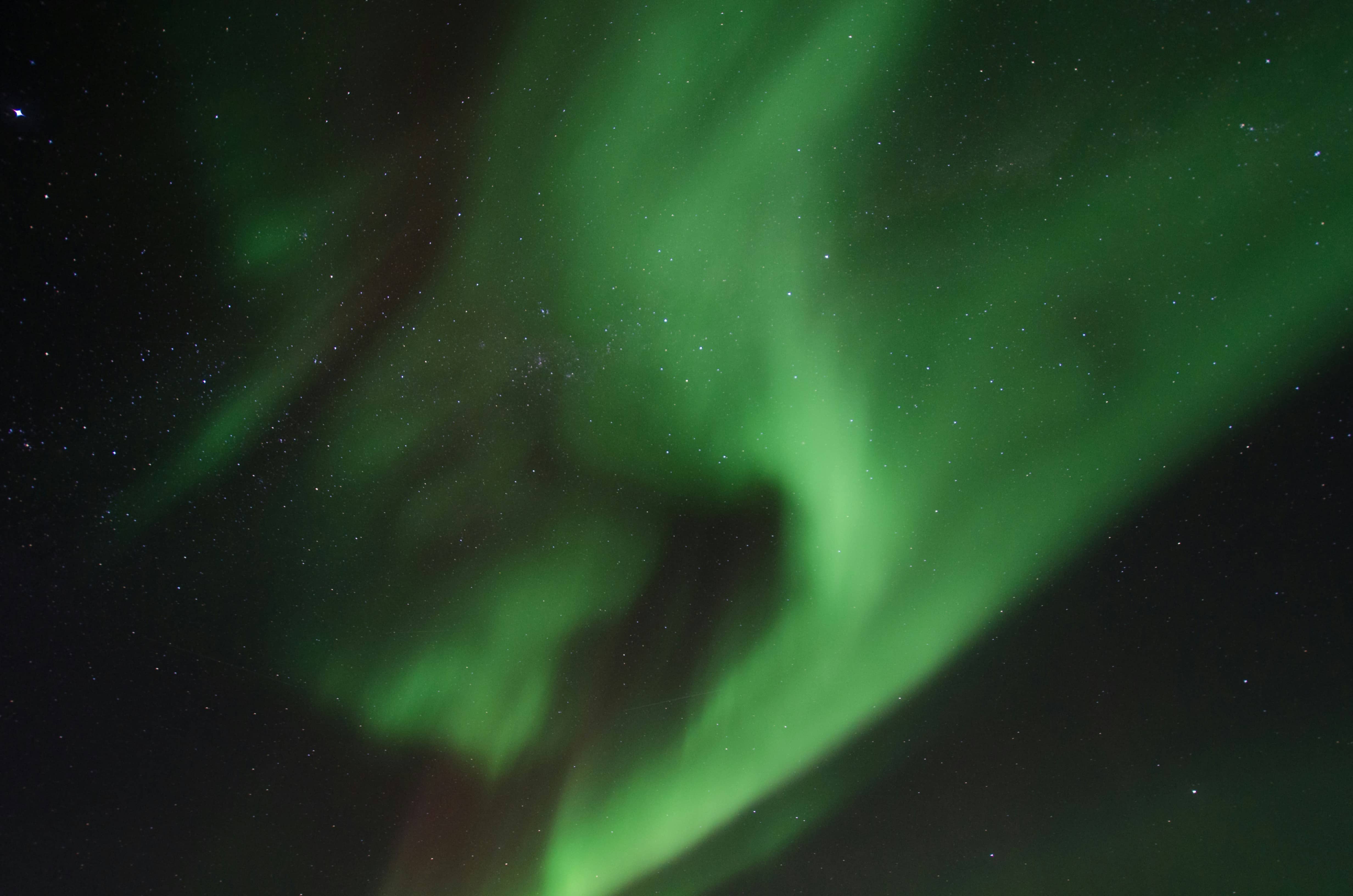 남극과 북극에서 이루어지는 우주 연구