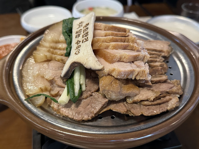 논현 영동시장 국수 보쌈 '원할머니'