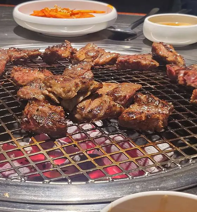 청기와타운 홍대점