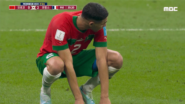 0:2로 벌어지자 좌절하는 모로코 선수들