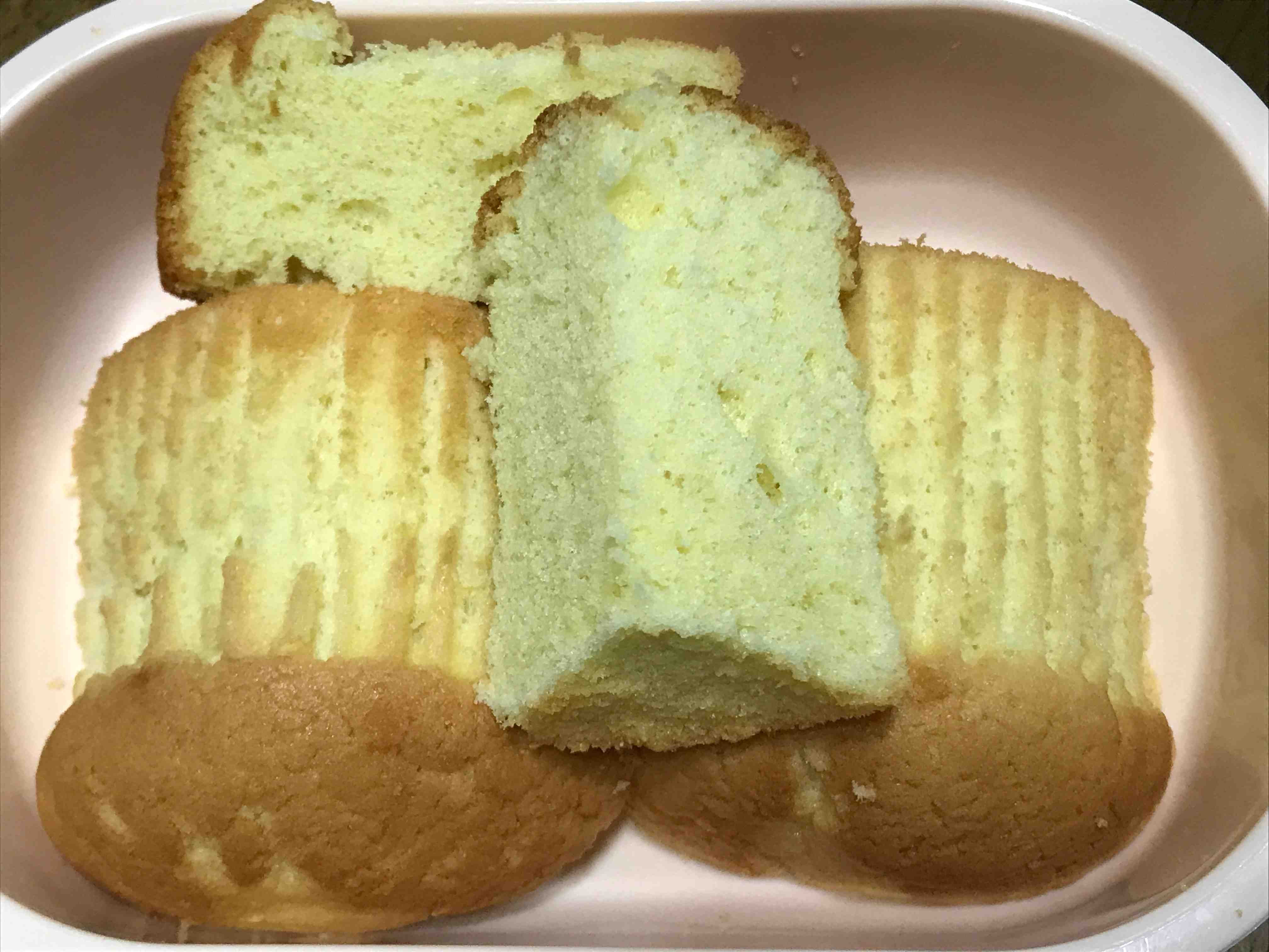 한살림 유자컵케이크 단면