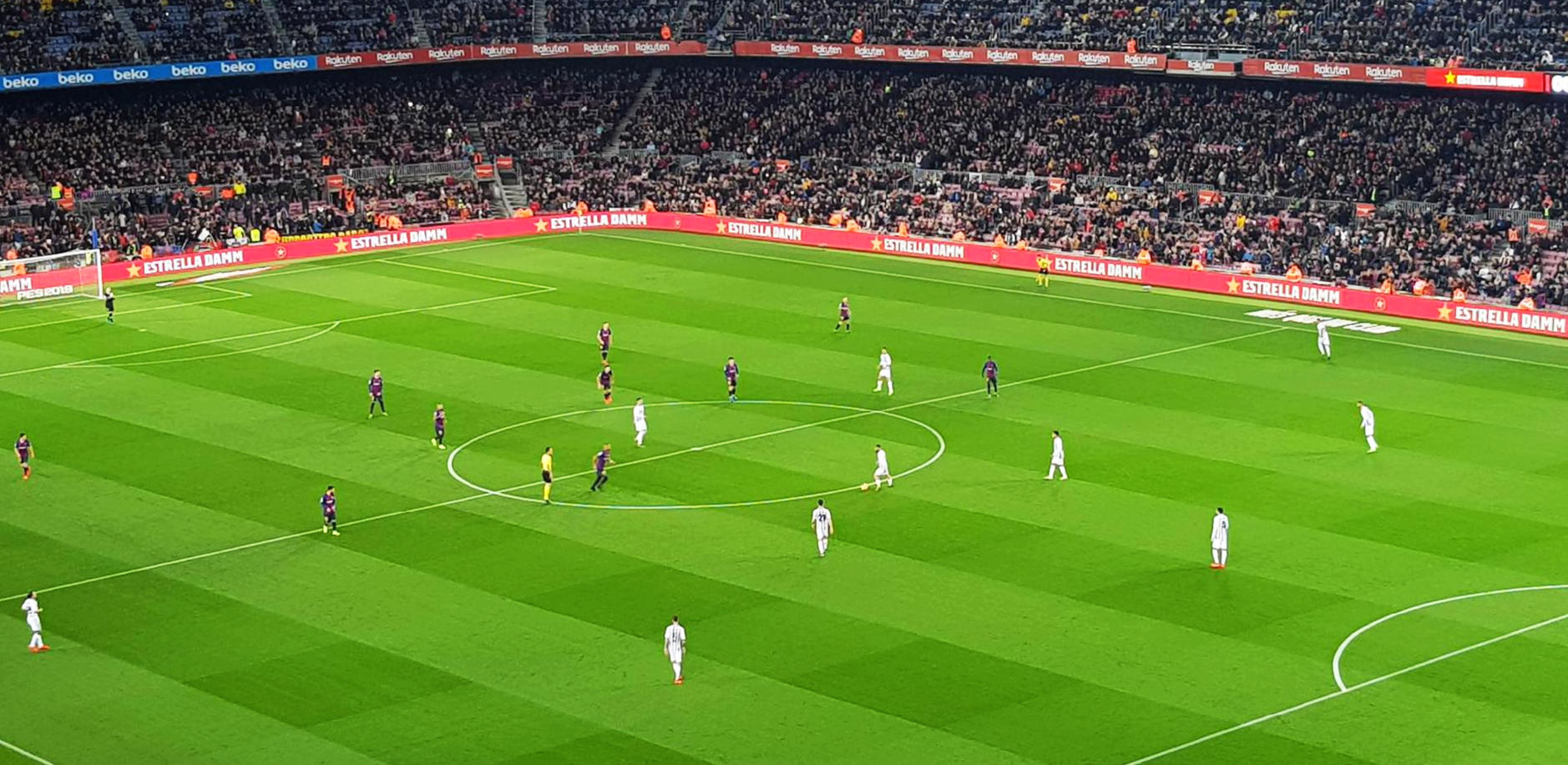 스페인 바르셀로나 FC 홈경기 킥오프