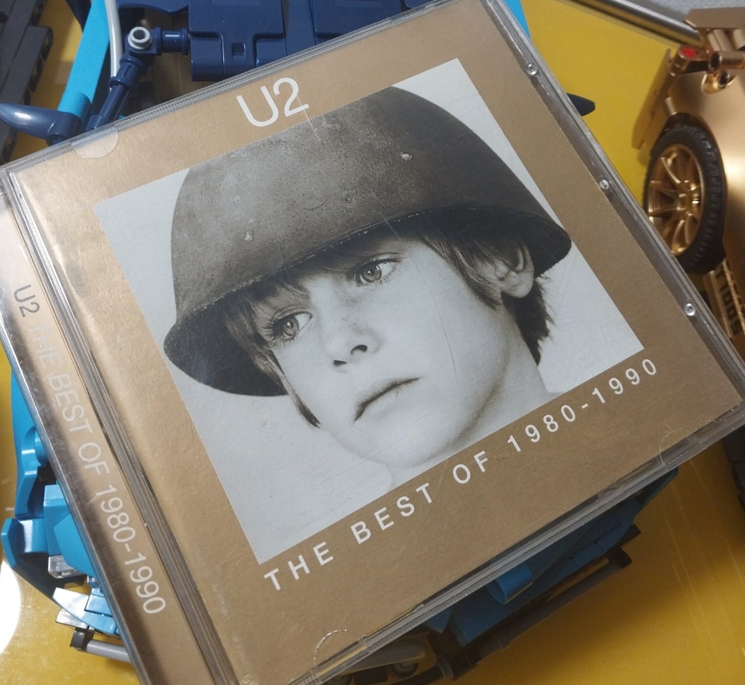 u2의 베스트 앨범 사진