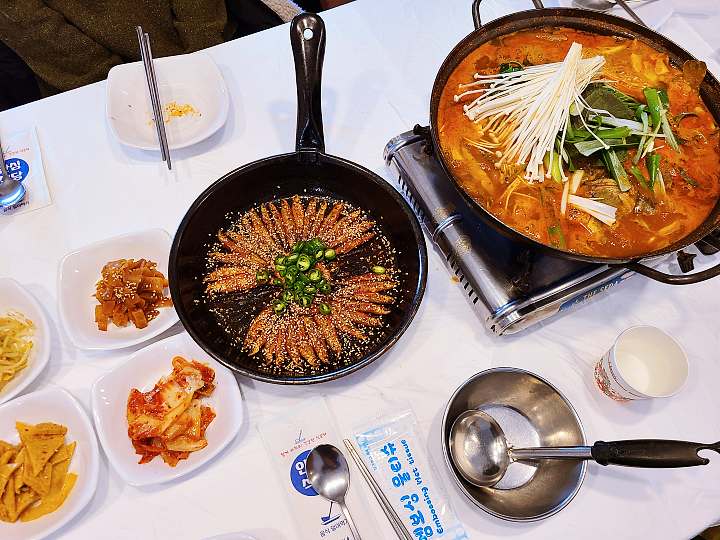 진심 가득 건강 담은 맛 요리 철원 한탄강 주상절리 맛집 추천 생방송투데이 보고 먹고 즐기고 쓰리고
