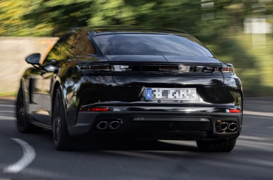 포르쉐 파나메라 외부 디자인