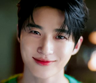 변우석 프로필 나이 키 누나 아이유 김혜윤 장원영 드라마 총정리