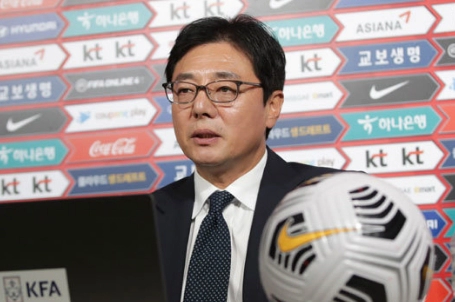 황선홍 감독