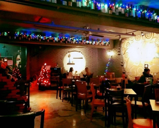 강남 와인바 '아브라소812'