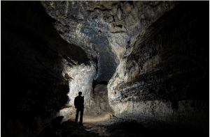 김녕굴 탐방모습2