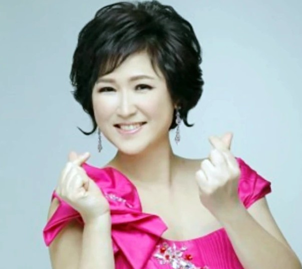 가수 김용임