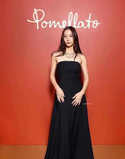 블랙드레스입은-정수정