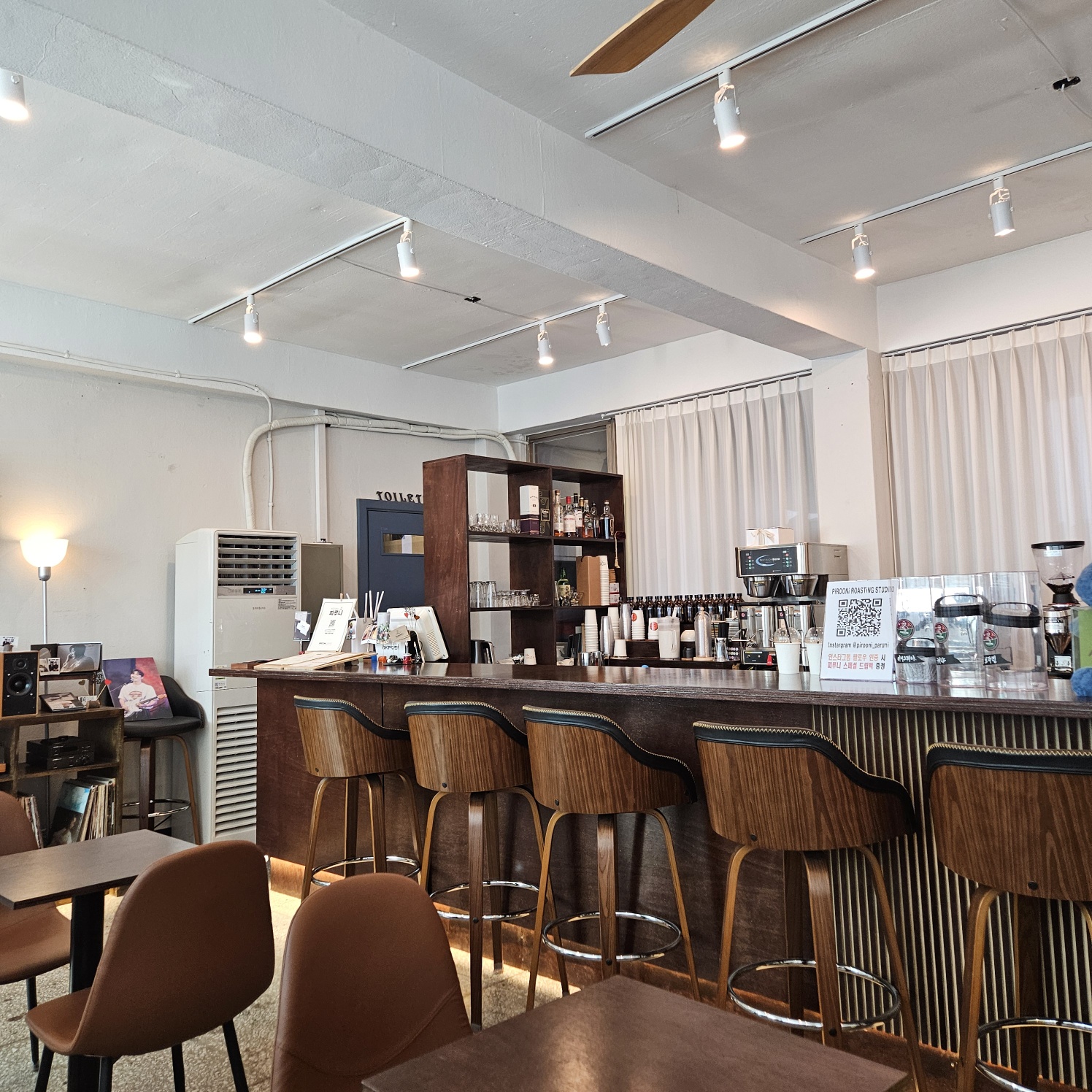 커피볶는피루니-내부