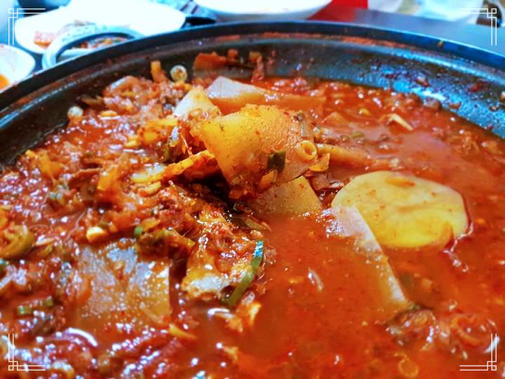 백반기행 임백천 편 매운 등갈비 전골 양푼 등갈비찜 등갈비조림 양구 맛집 소개