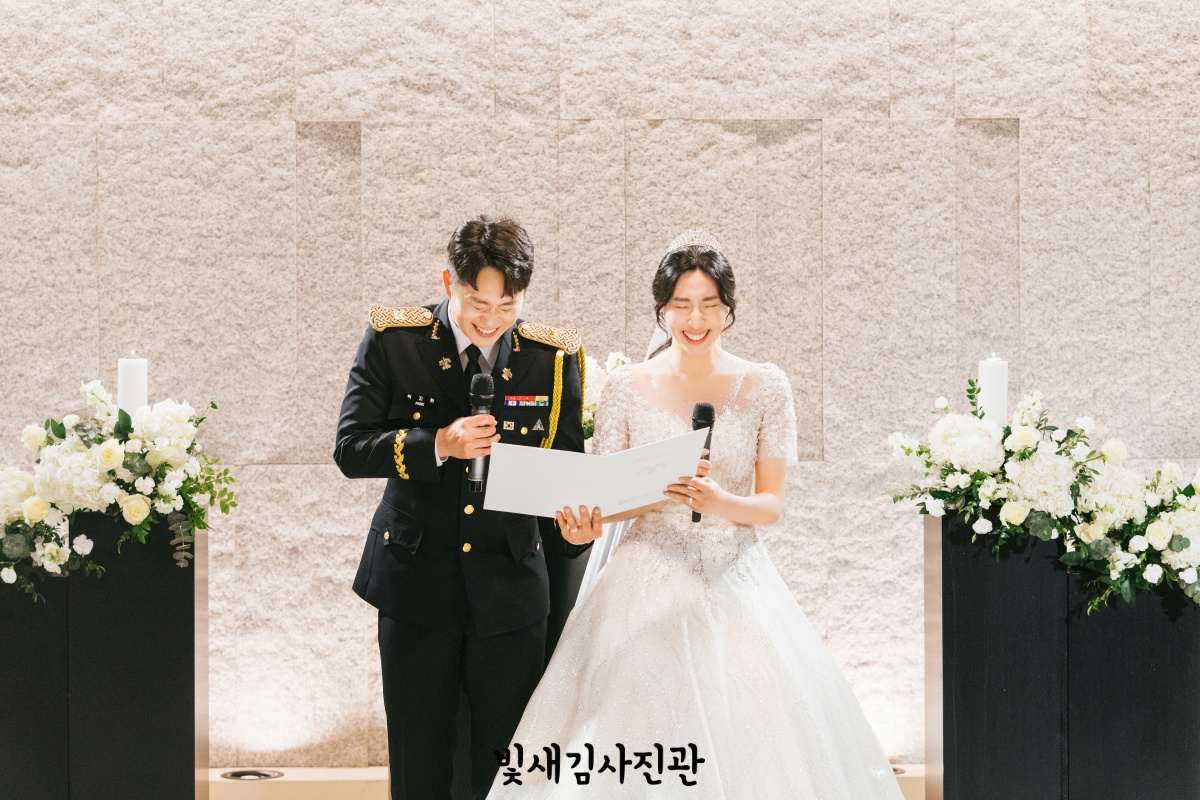 엠플러스웨딩홀 본식스냅 서브스냅 추천 후기 19