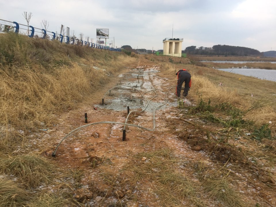 2열 정삼각형 중간내삽법