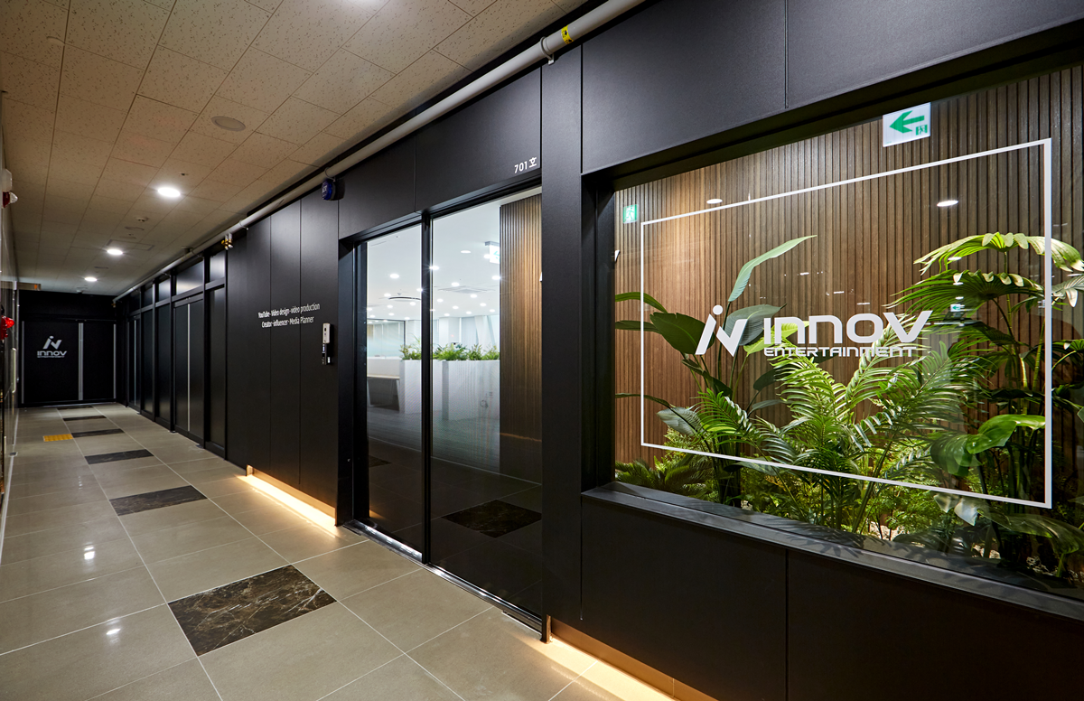 대형사무실입구인테리어