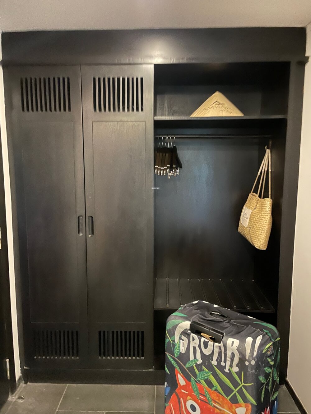 나트랑 아미아나 리조트 - 디럭스 트윈 가든뷰 룸 옷장