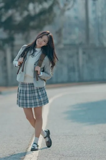 인물 사진 포즈 시선 배경 클린업 자연스럽게 담기_7