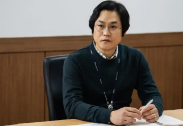 김성균-사진