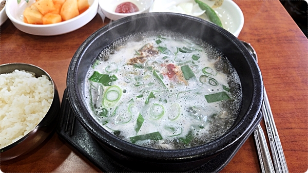 대전 유성구 전통순대국밥